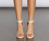 Plateau-Pumps mit Strasssteinen von The Way It Is